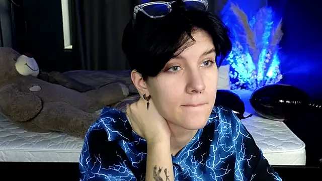 Hyeon Jin online show from 11, 3, 2025