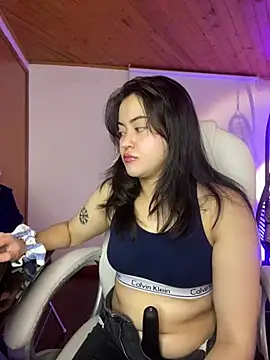 Camila pinkk online show from 13, 5, 2026