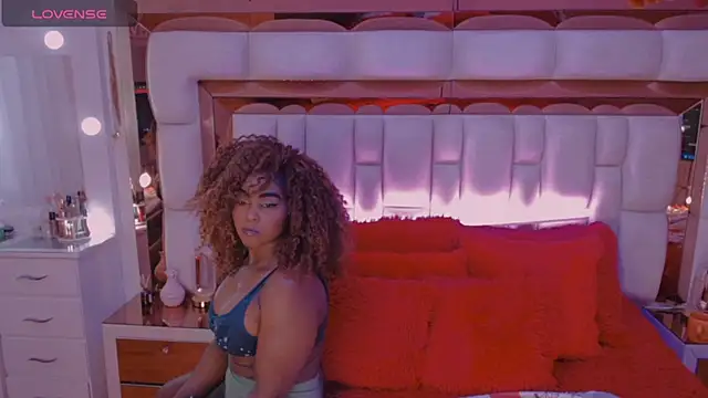 Aliana Ross online show from 19, 11, 2025