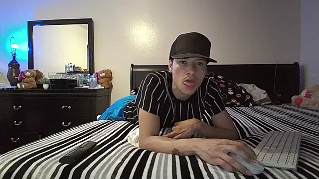 azzel19 online show from 22, 2, 2025