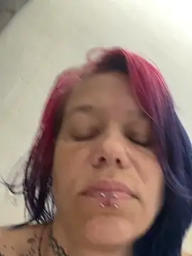 trashbrat online show from 15, 5, 2026