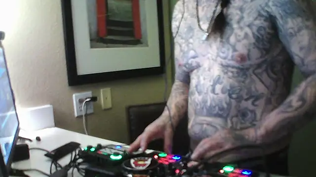 justthetip4209 online show from 12, 3, 2025