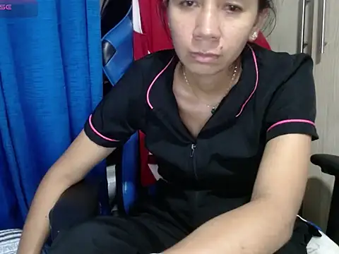 Snapshot of Danielagomez33 chatting on 8, 1, 2026 Danielagomez33 online show from 8, 1, 2026