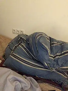 VikiiStoun online show from 2, 3, 2025