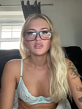 PrettyPrincess69x online show from 13, 1, 2025