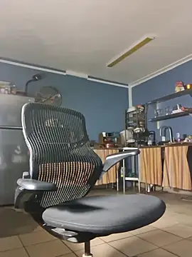 hesjustafriend online show from 2, 5, 2026