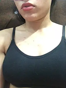 Snapshot of Tanvi_roy98 chatting on 10, 3, 2025 Tanvi roy98 online show from 10, 3, 2025