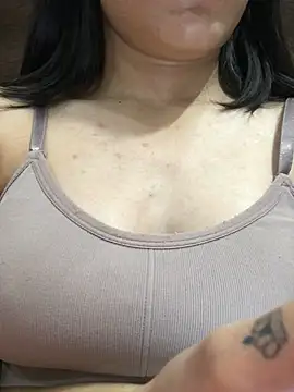 Snapshot of Tanvi_roy98 chatting on 20, 3, 2025 Tanvi roy98 online show from 20, 3, 2025