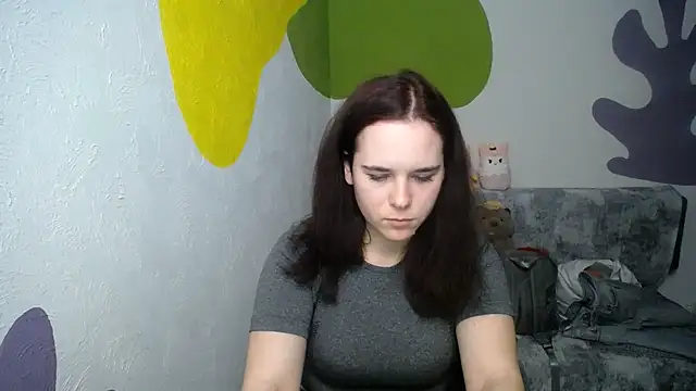 mini girly online show from 18, 1, 2025