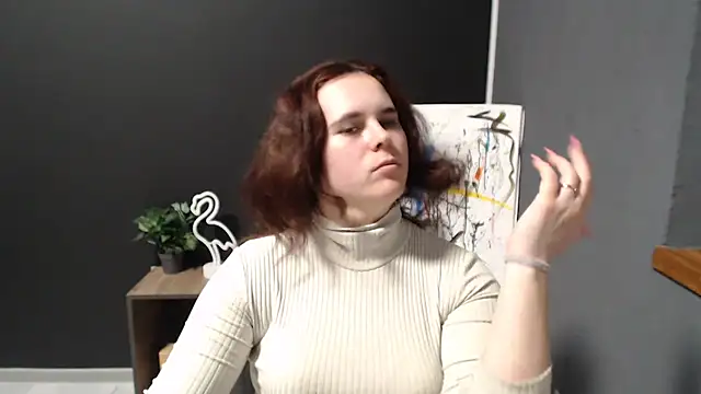 mini girly online show from 3, 2, 2025