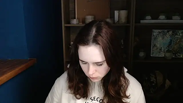 mini girly online show from 21, 2, 2025