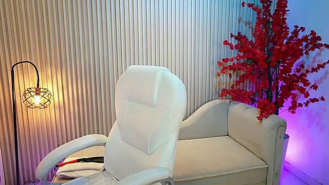 Snapshot of Emma_Walkerr_ chatting on 3, 10, 2025 Emma Walkerr online show from 3, 10, 2025