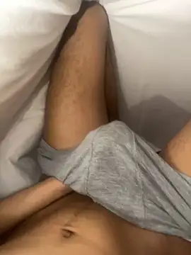 Snapshot of mdnn77 chatting on 27, 2, 2025 mdnn77 online show from 27, 2, 2025