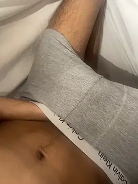 Snapshot of mdnn77 chatting on 4, 3, 2025 mdnn77 online show from 4, 3, 2025