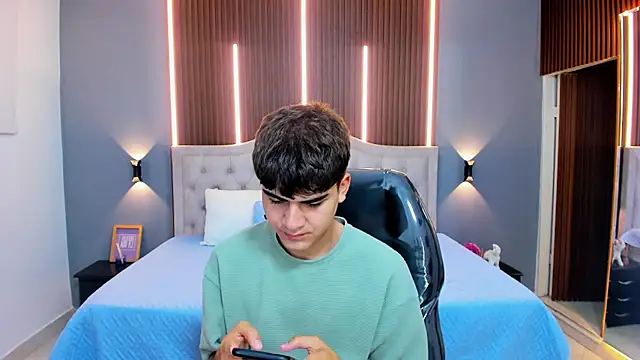 Tommy18   online show from 6, 11, 2025