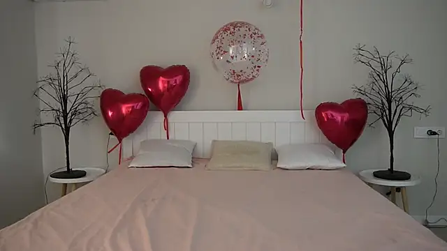 Snapshot of AnnaElys chatting on 17, 2, 2025 AnnaElys online show from 17, 2, 2025