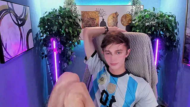 Snapshot of John_Weasley chatting on 28, 11, 2025 John Weasley online show from 28, 11, 2025