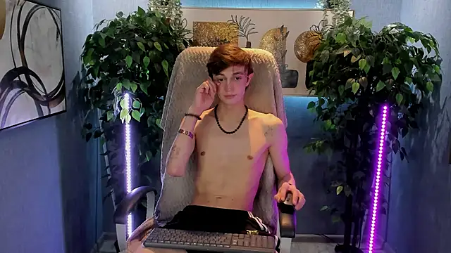 Snapshot of John_Weasley chatting on 1, 12, 2025 John Weasley online show from 1, 12, 2025