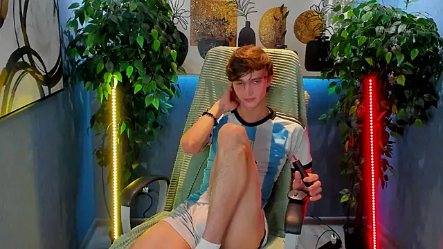 John Weasley online show from 19, 12, 2025