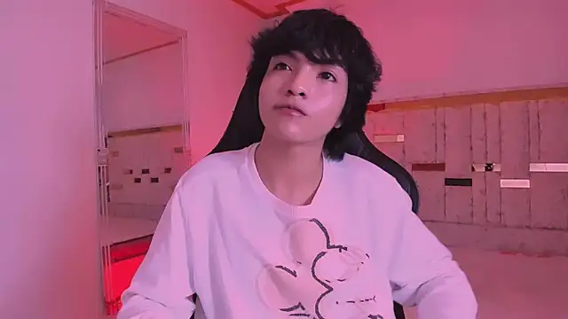 AllanYong18 online show from 14, 3, 2025