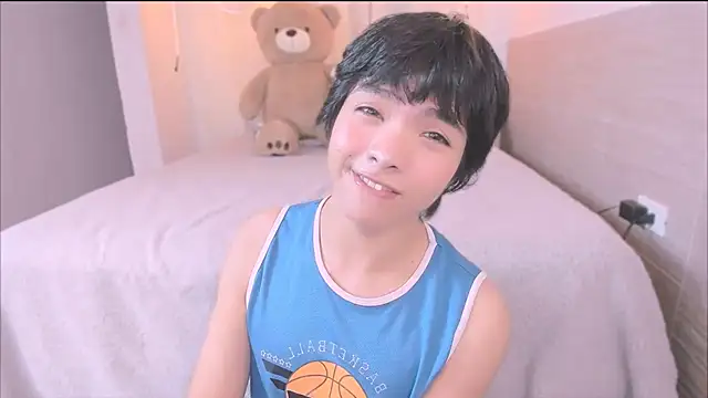 AllanYong18 online show from 14, 9, 2025