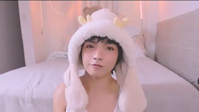 AllanYong18 online show from 15, 9, 2025