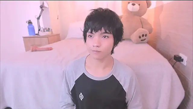 AllanYong18 online show from 16, 9, 2025