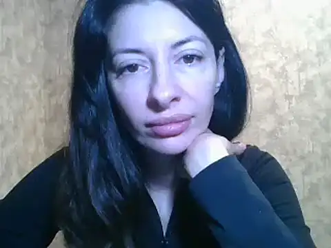 LissaBlossom online show from 5, 3, 2025