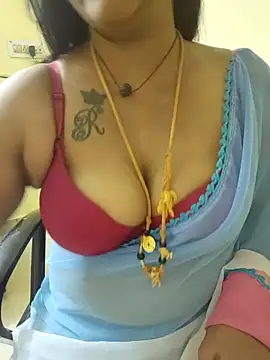 Snapshot of sriyazhini chatting on 8, 2, 2025 sriyazhini online show from 8, 2, 2025