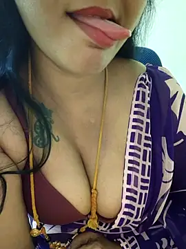 Snapshot of sriyazhini chatting on 3, 3, 2025 sriyazhini online show from 3, 3, 2025