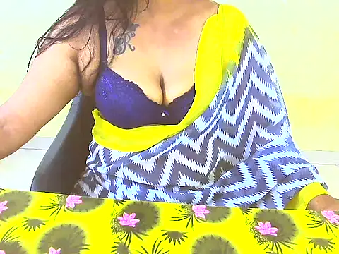 Snapshot of sriyazhini chatting on 18, 12, 2025 sriyazhini online show from 18, 12, 2025