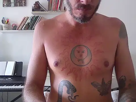 Snapshot of xtrppyx chatting on 21, 3, 2025 xtrppyx online show from 21, 3, 2025