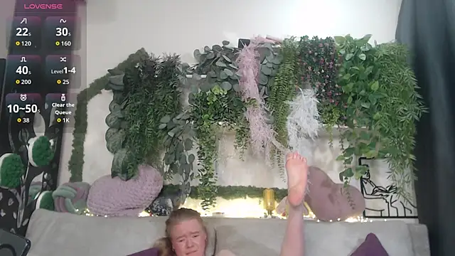 Snapshot of scyrim2 chatting on 4, 12, 2025 scyrim2 online show from 4, 12, 2025