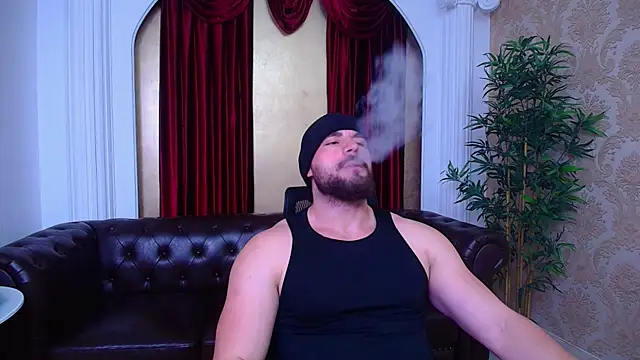 Snapshot of AdamJamesonn chatting on 5, 10, 2025 AdamJamesonn online show from 5, 10, 2025