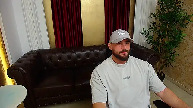 Snapshot of AdamJamesonn chatting on 3, 12, 2025 AdamJamesonn online show from 3, 12, 2025