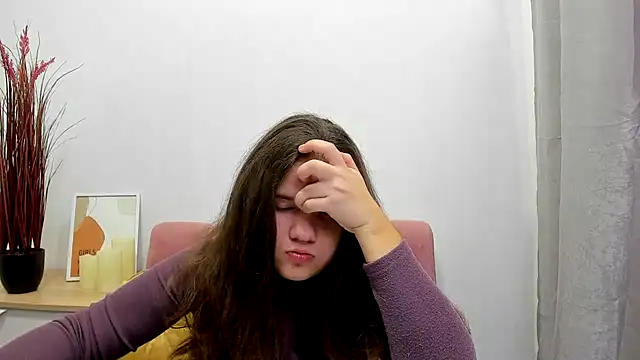 Snapshot of AdeleCruz chatting on 13, 1, 2025 AdeleCruz online show from 13, 1, 2025