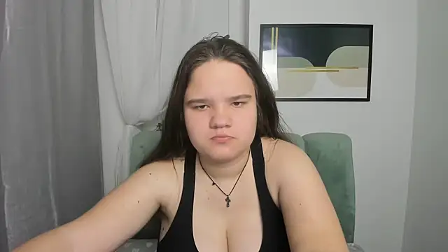 Snapshot of AdeleCruz chatting on 6, 3, 2025 AdeleCruz online show from 6, 3, 2025