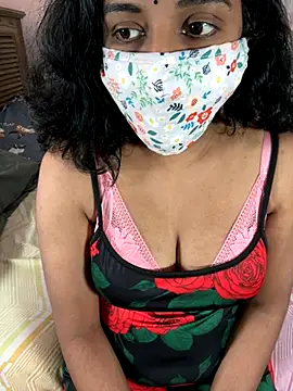 Snapshot of ArathyNambyarMallu chatting on 8, 10, 2025 ArathyNambyarMallu online show from 8, 10, 2025