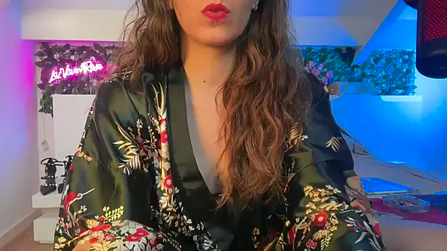 charlyroseblossom online show from 30, 5, 2026