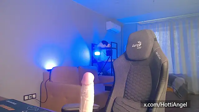 Snapshot of leon_yuugen chatting on 2, 12, 2025 leon yuugen online show from 2, 12, 2025