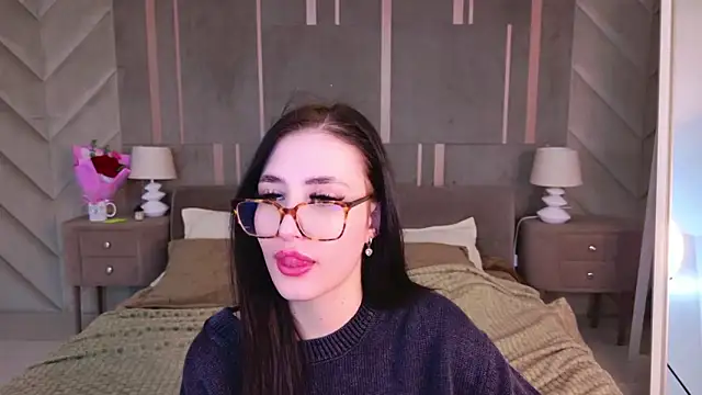 Snapshot of EmmaLawrens chatting on 8, 3, 2025 EmmaLawrens online show from 8, 3, 2025