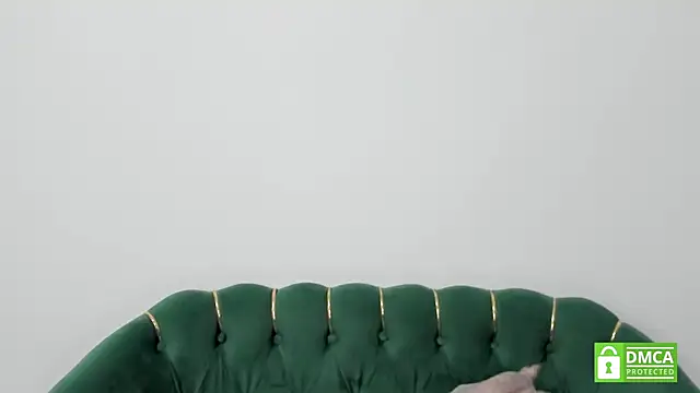 BelovedKhloee online show from 18, 1, 2025