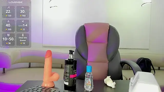 Snapshot of Valentina_slim chatting on 4, 3, 2025 Valentina slim online show from 4, 3, 2025