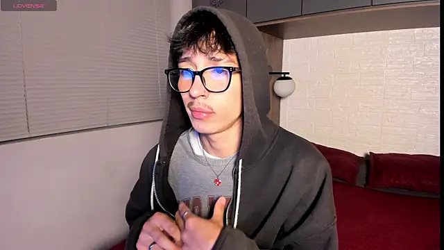 Snapshot of tim__fox chatting on 18, 5, 2026 tim fox online show from 18, 5, 2026
