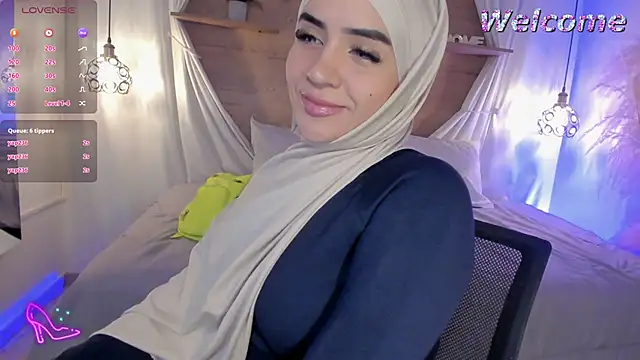 Snapshot of Luceroooo chatting on 16, 1, 2025 Luceroooo online show from 16, 1, 2025