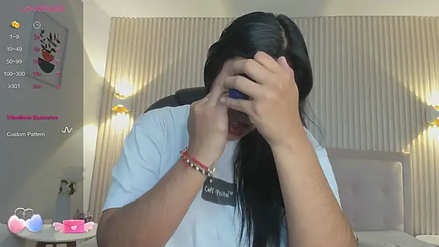 Snapshot of Luceroooo chatting on 13, 3, 2025 Luceroooo online show from 13, 3, 2025