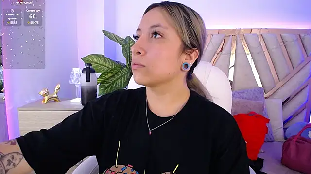 NyxAndria 1 online show from 18, 3, 2025