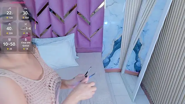 hotiergirl online show from 5, 12, 2025