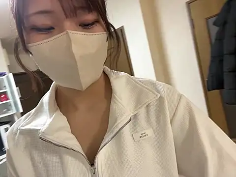 sakuchaaa 2525 online show from 4, 4, 2026