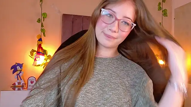 Dahlia Rousse online show from 24, 6, 2026